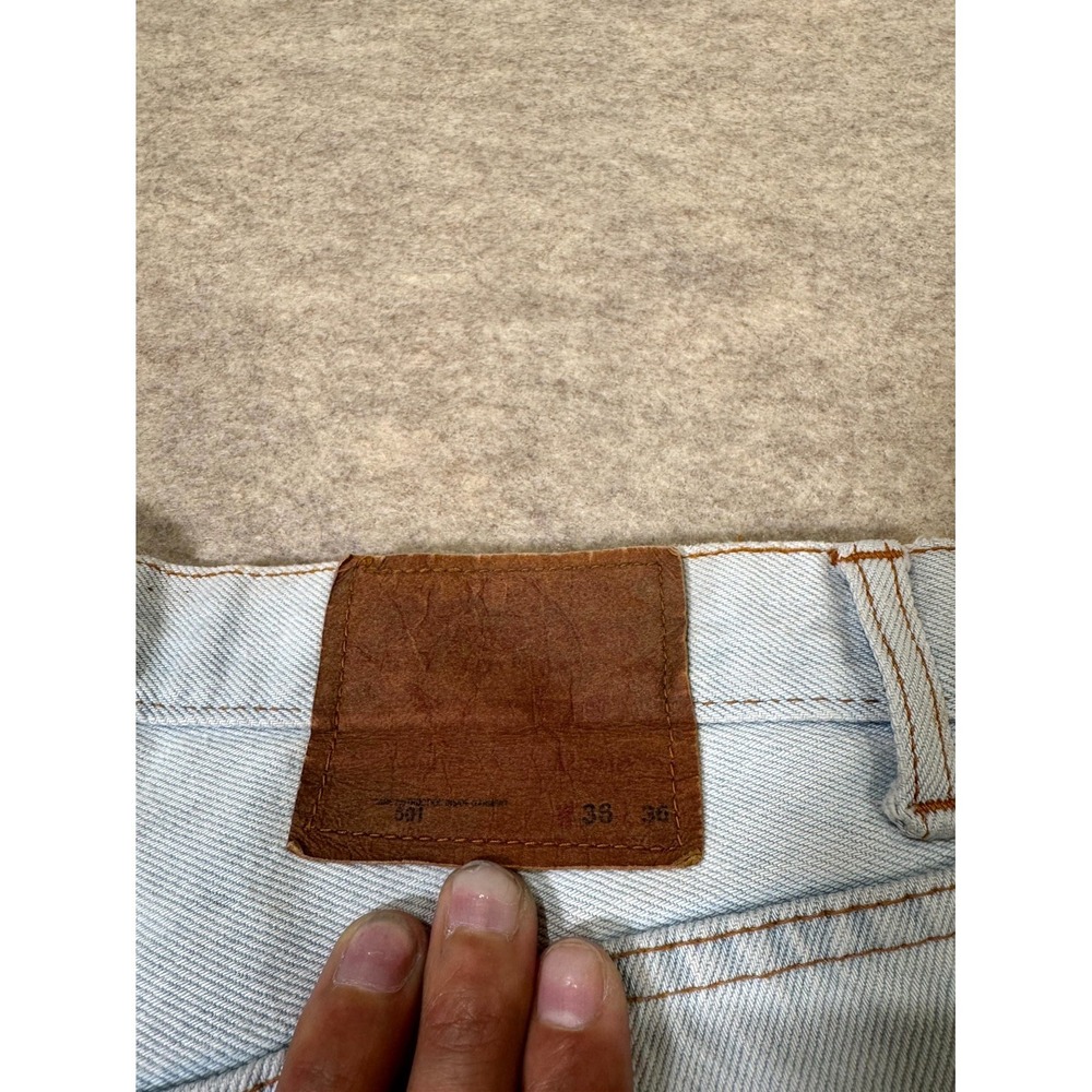 Levis 501 Jeans Mens 30x31 Blue Denim Logo Mid Rise Straight Leg Button Fly - Picture 10 of 16